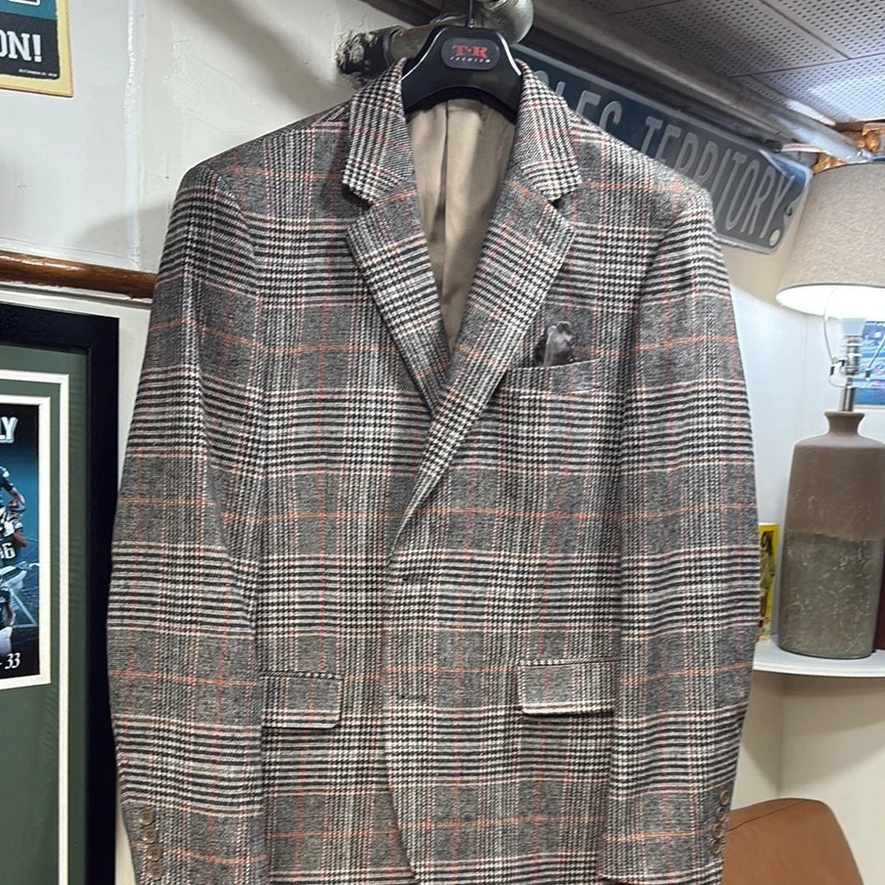 Men's Gray Plaid Blazer - Picture 2 of 2